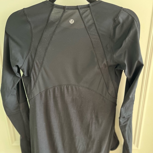 Black lululemon athletica 1/2 zip long sleeve - Picture 2 of 3
